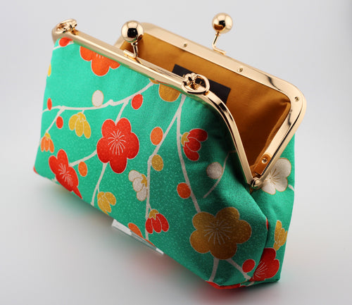Vintage kimono clutch - green ume